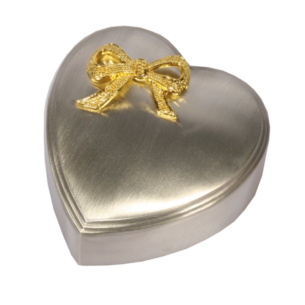 Fortinnet smykkeskrin hjerte med forgyldt sl�jfe 10 X10 cm