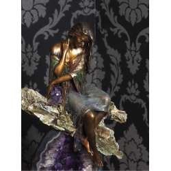 Ebano bronze skulptur Evenfall p ametyst grotte og med krystaller