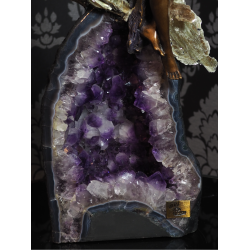 Ebano bronze skulptur Evenfall p ametyst grotte og med krystaller